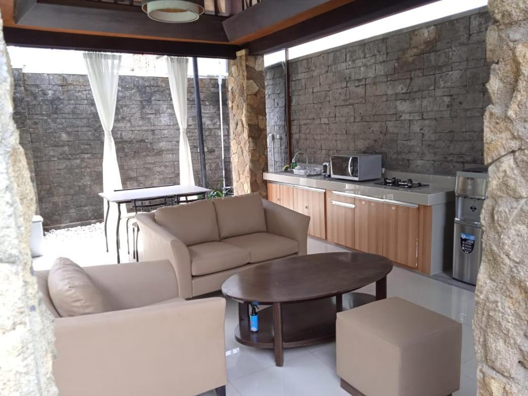 Villa Samatha *